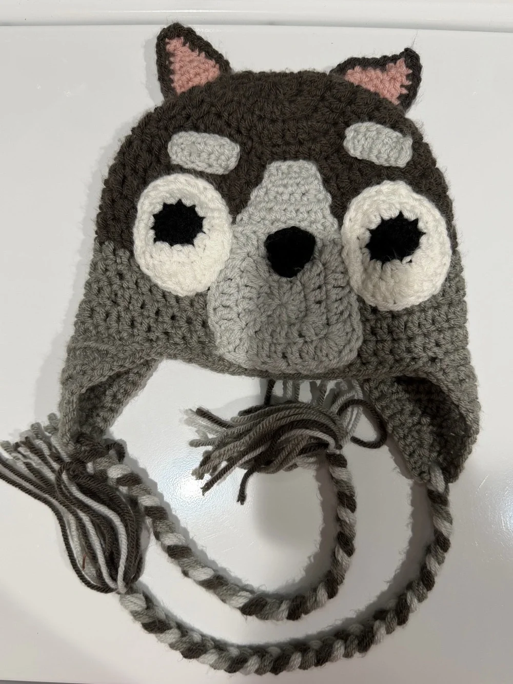 Muffin on Bluey knit youth beanie